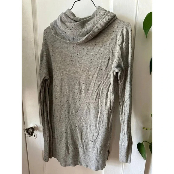 Loft Women’s size medium turtleneck Sweater - Picture 6 of 6
